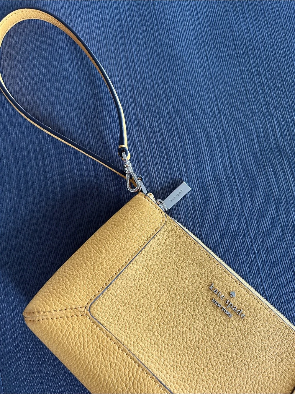 Kate Spade Lena wristlet